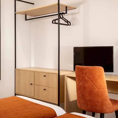 מלון Espace Champerret