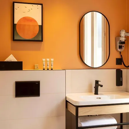 Hotel Espace Champerret 3*