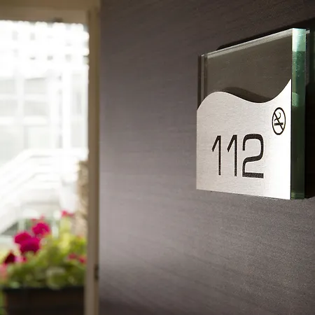 Hotel Espace Champerret