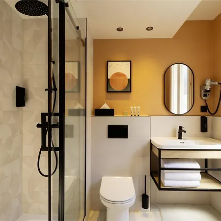 Espace Champerret 3*