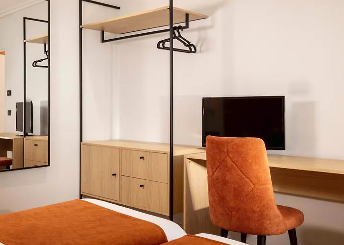 Hotel Espace Champerret