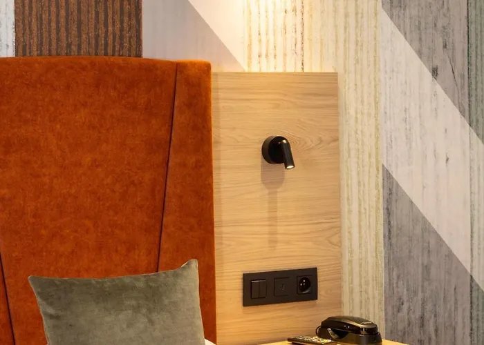 Hotel Espace Champerret