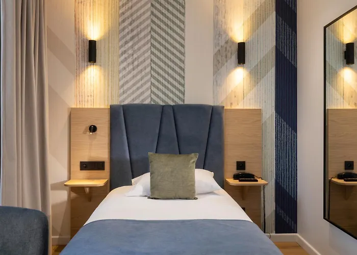 Espace Champerret Hotel 3*