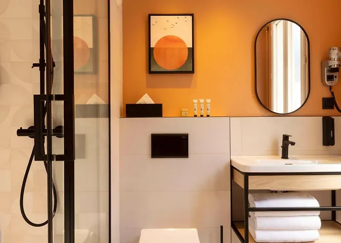 Espace Champerret Hotel 3*