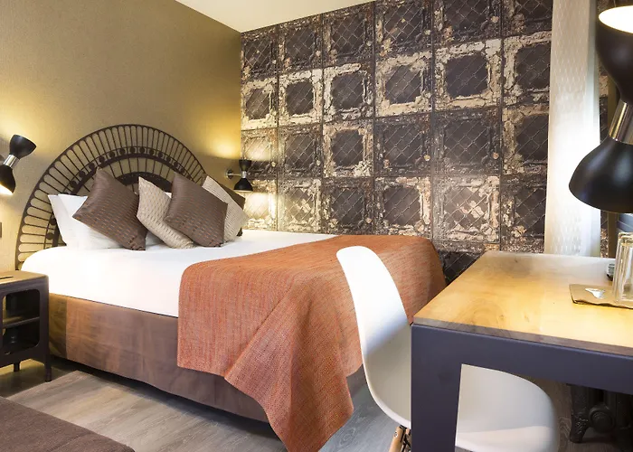 Hotel Espace Champerret