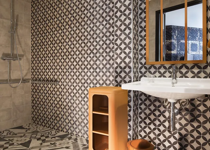 Espace Champerret 3*