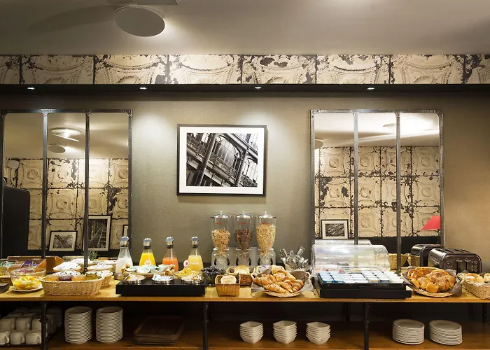 Hotel Espace Champerret