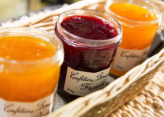 Espace Champerret לוולואה פרה