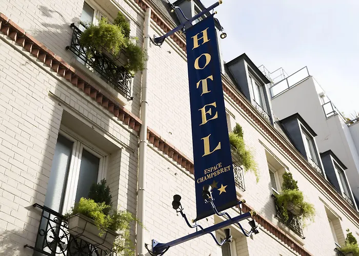 Hotel Espace Champerret 3*