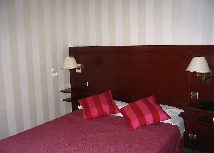 מלון Espace Champerret