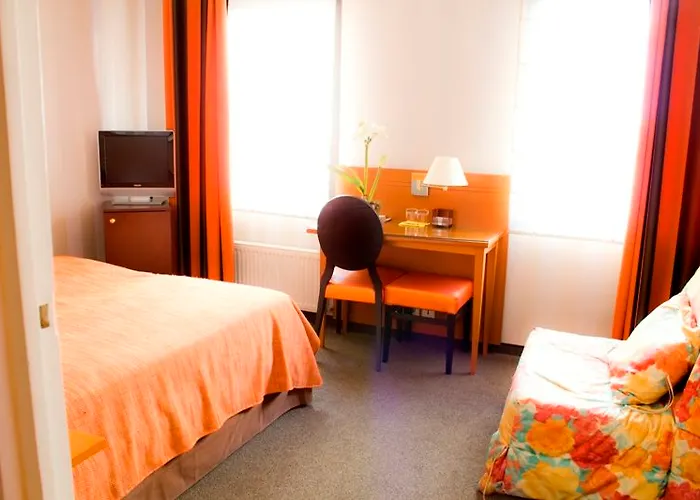 Espace Champerret Hotel